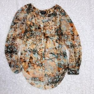 BEBE sheer crepe printed top forest XS